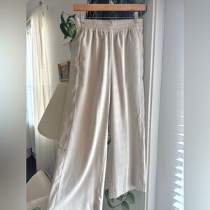 H&M Beige Loose Fit Trousers